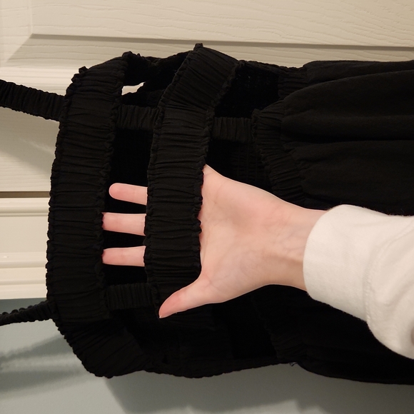 Open Back dress - Picture 2 of 2